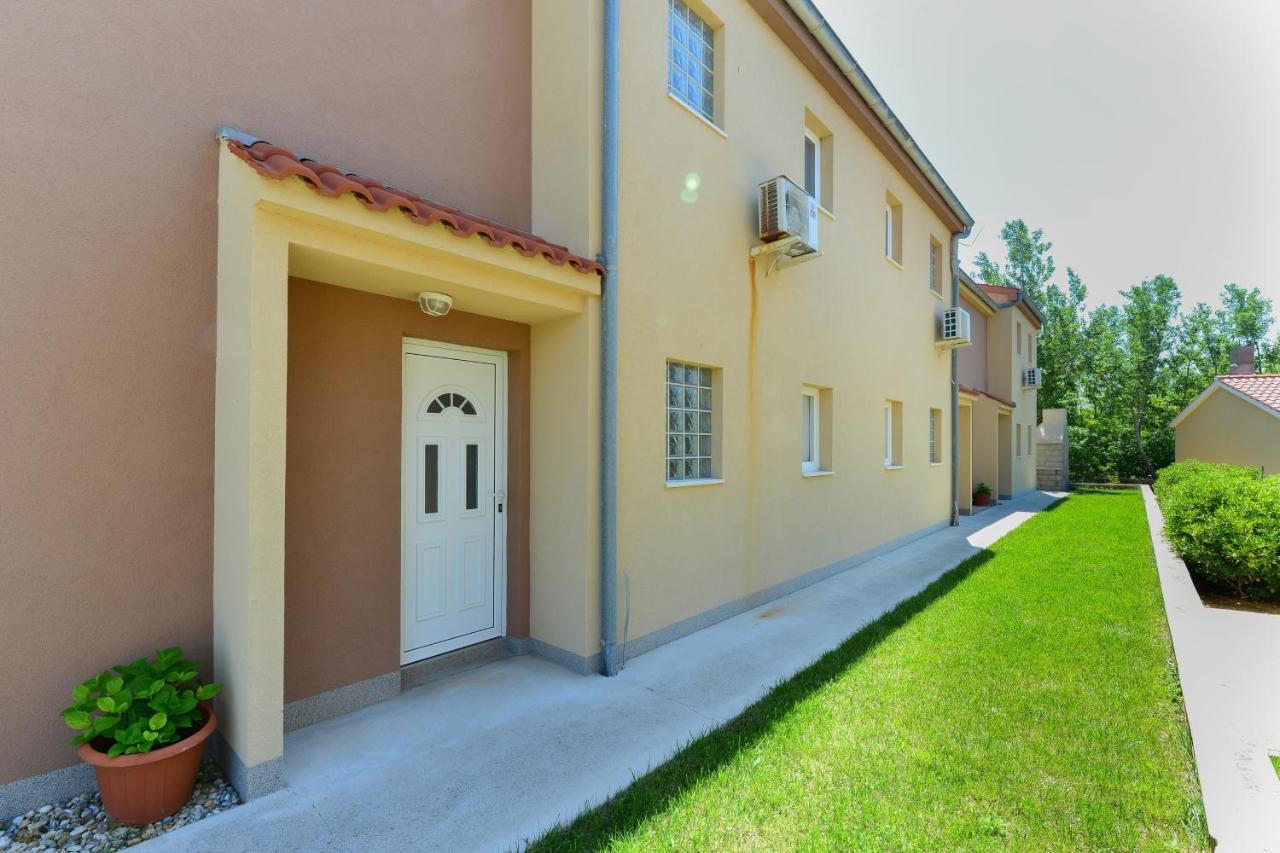 Apartments By The Sea Nin, Zadar - 13172 Εξωτερικό φωτογραφία