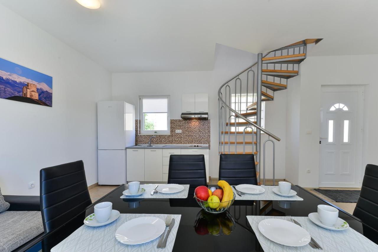 Apartments By The Sea Nin, Zadar - 13172 Εξωτερικό φωτογραφία